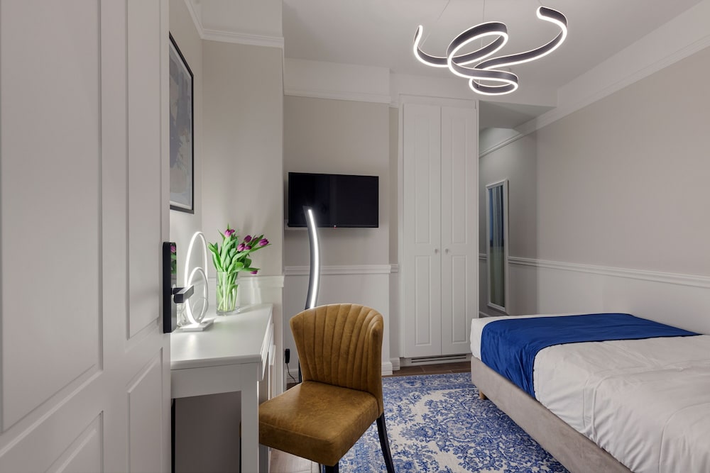 Classic Hotel by Athens Prime Hotels 16