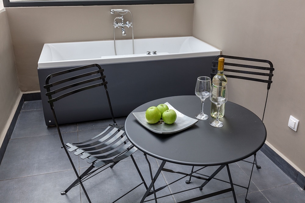Classic Hotel by Athens Prime Hotels 22