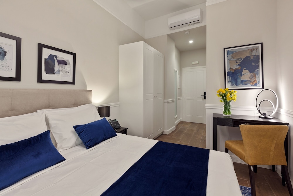 Classic Hotel by Athens Prime Hotels 2