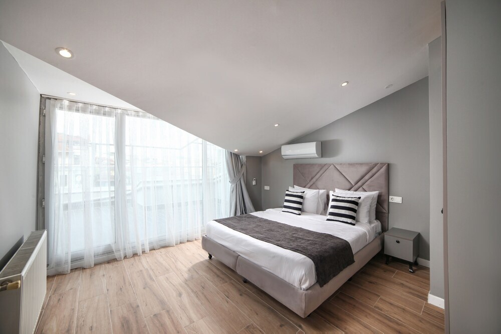 Walton Gardens Pera 15