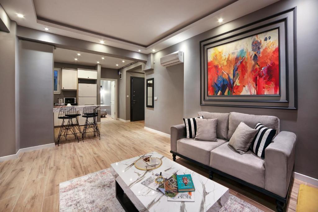 Walton Gardens Pera 1