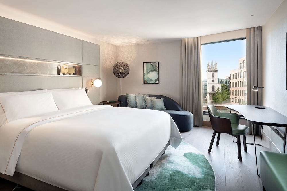 The Westin London City 13