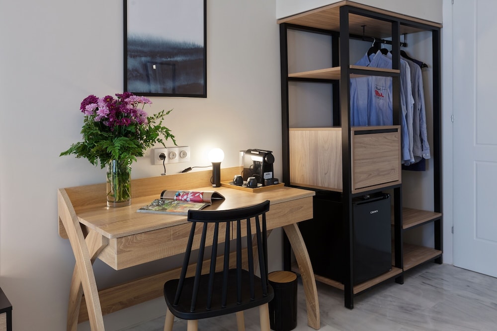 Trendy by Athens Prime Hotels 14