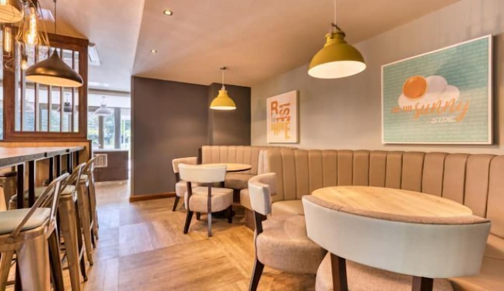 Premier Inn Oxford City Centre (Westgate) Hotel 13