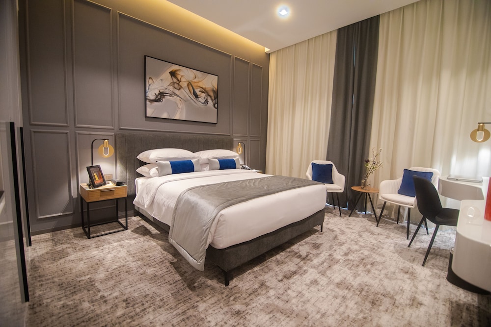 Rose Executive Hotel – DWTC 12