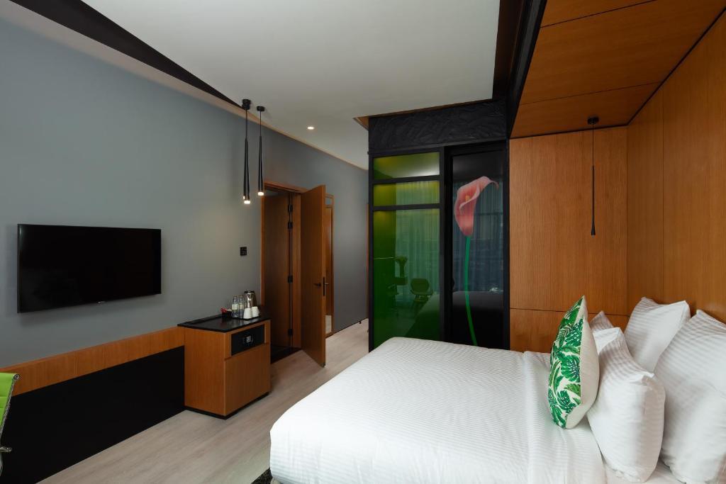 Al Khoory Sky Garden Hotel 3