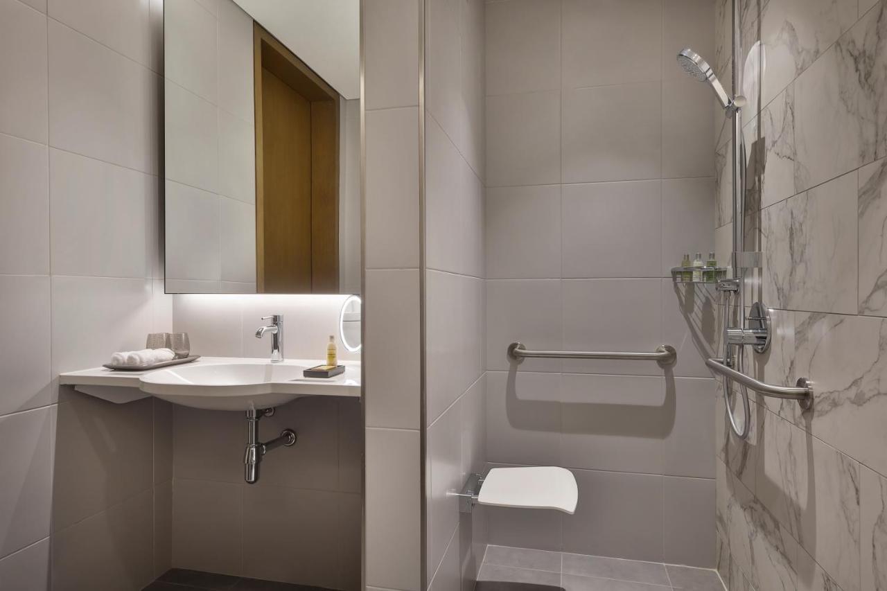 DoubleTree by Hilton Abu Dhabi Yas Island Residences 12