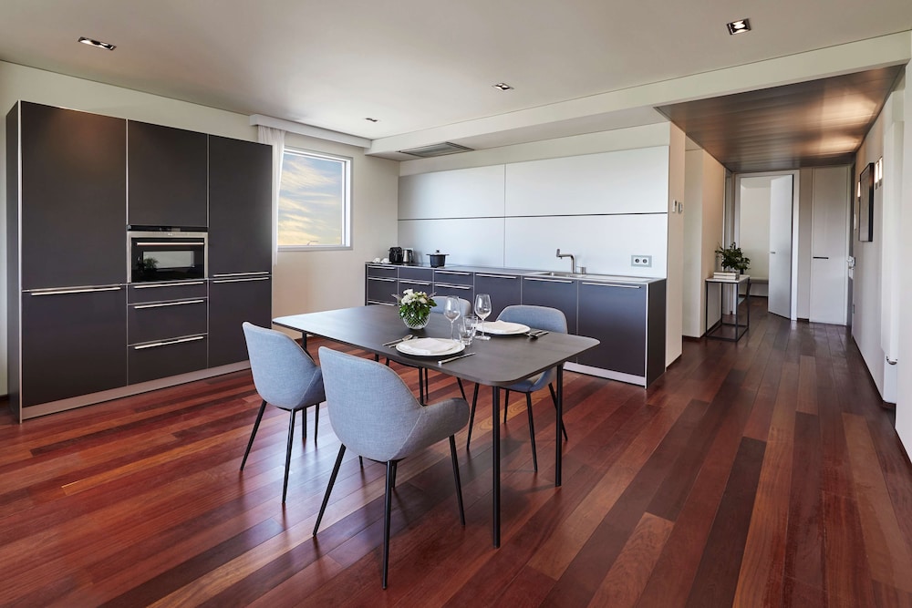 Hyatt Regency Madrid Residences 18