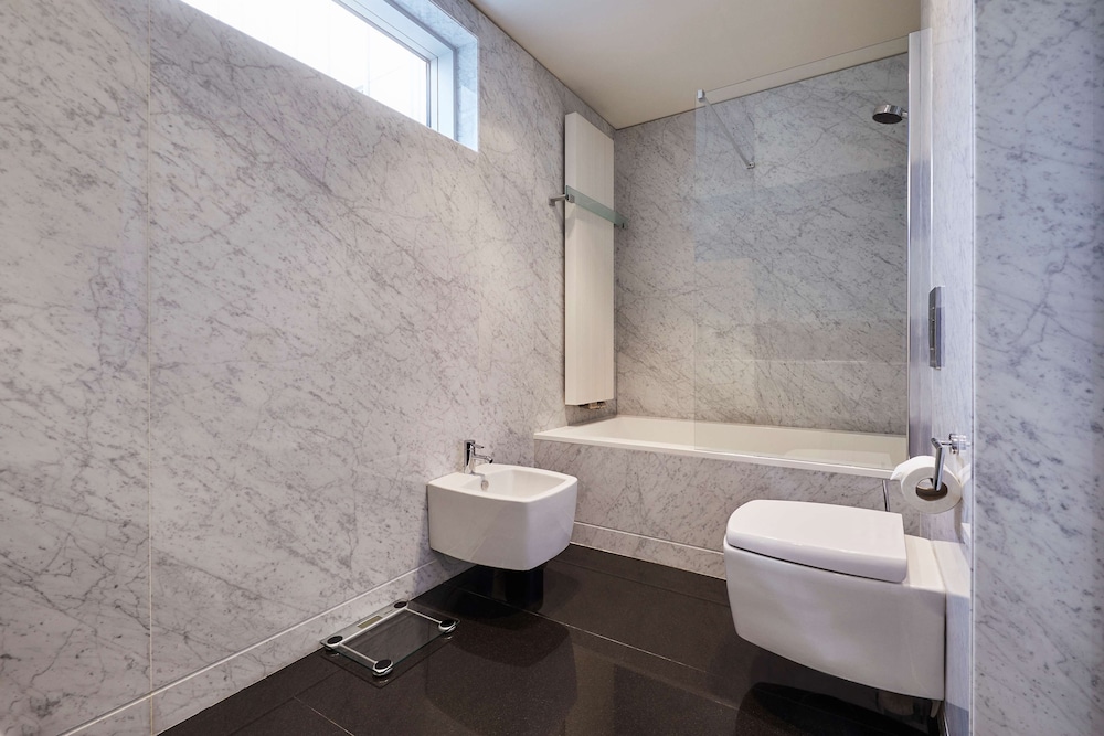 Hyatt Regency Madrid Residences 22