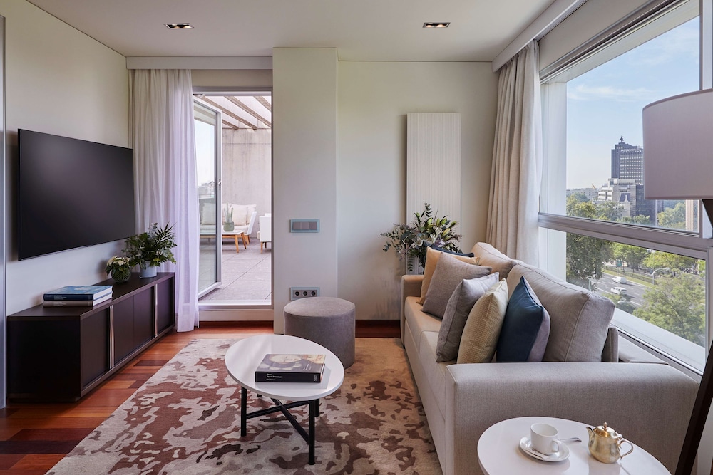 Hyatt Regency Madrid Residences 7