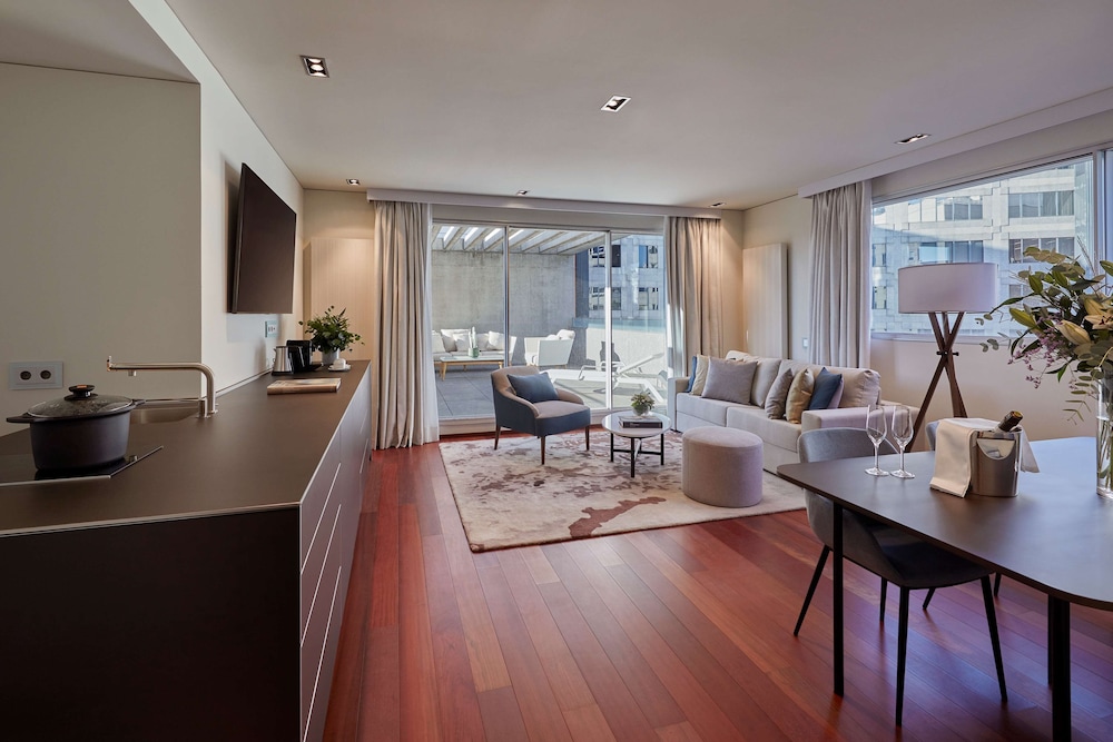 Hyatt Regency Madrid Residences 15