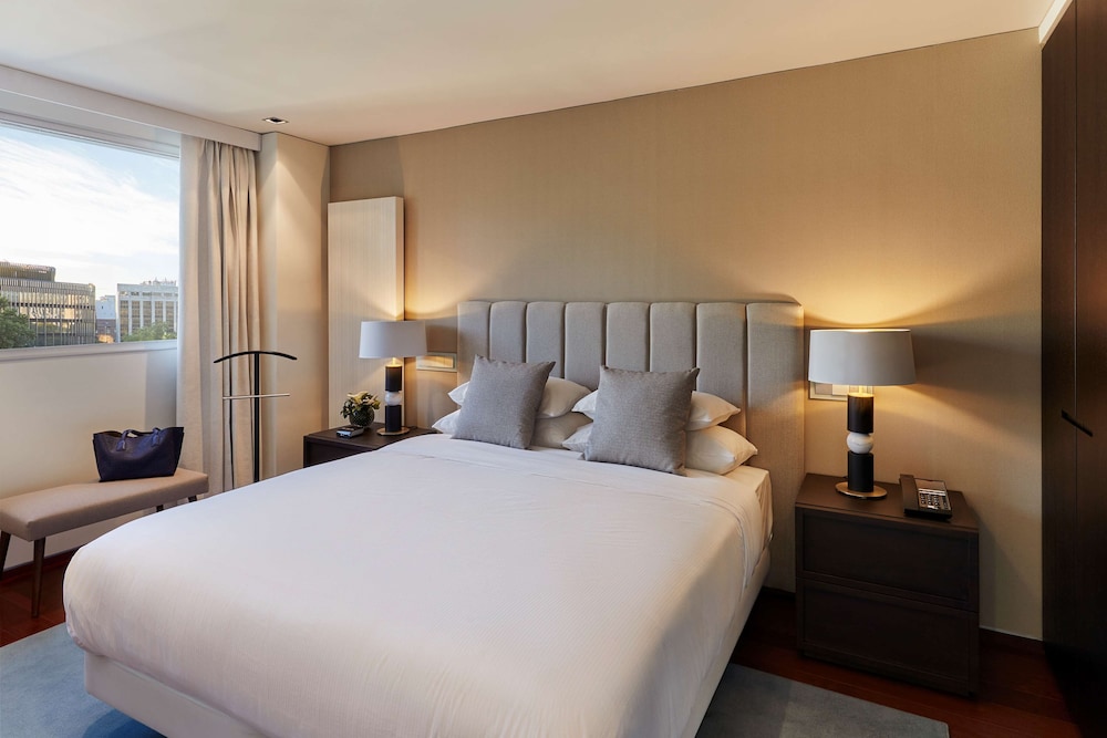 Hyatt Regency Madrid Residences 13