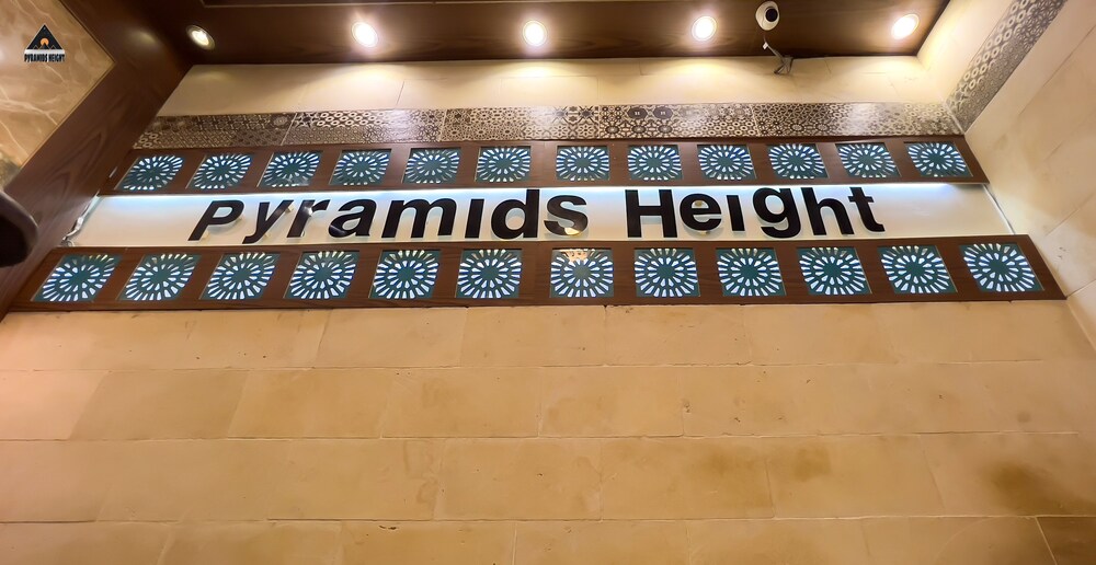 Pyramids Height Inn 6