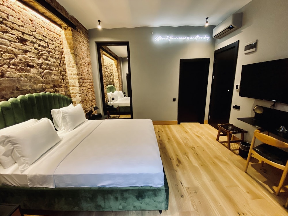 Ruz Hotels Tünel 14