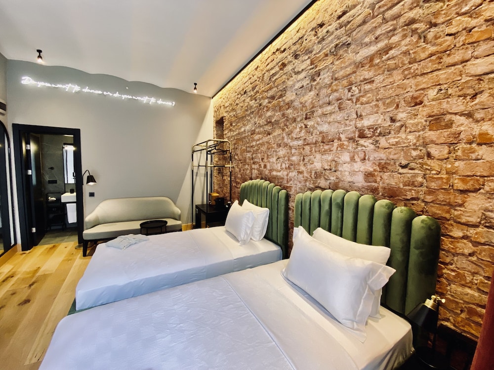 Ruz Hotels Tünel 12