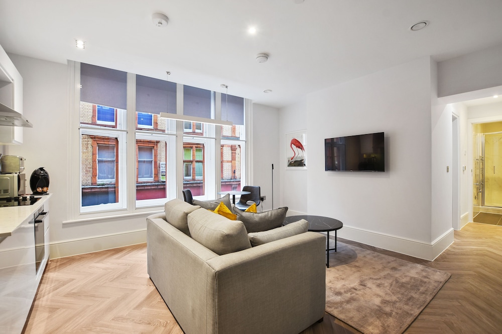 Victoria House by Q Apartments 1