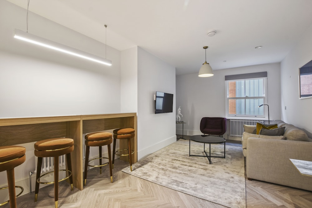 Victoria House by Q Apartments 24