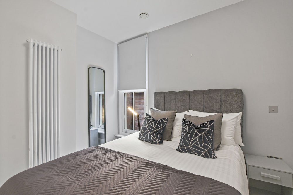 Victoria House by Q Apartments 11