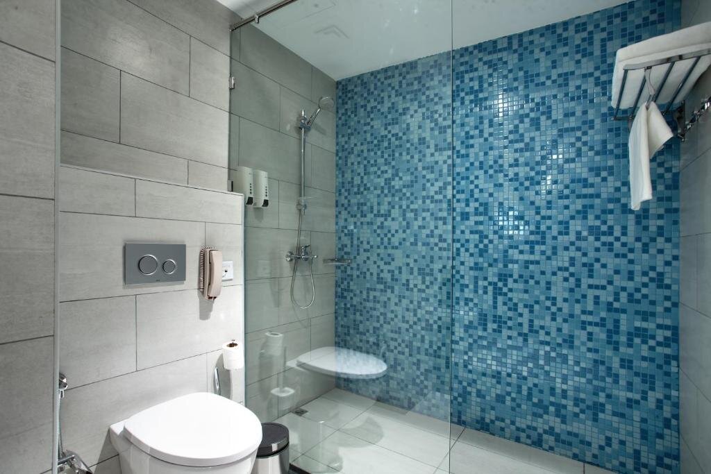 City Avenue Al Reqqa Hotel 3