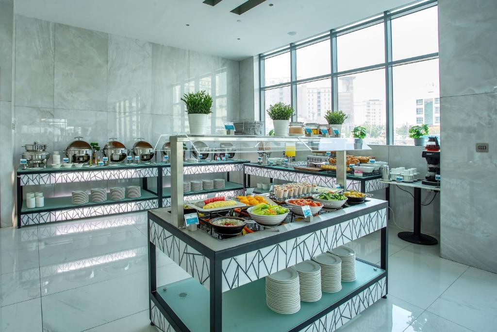 City Avenue Al Reqqa Hotel 7