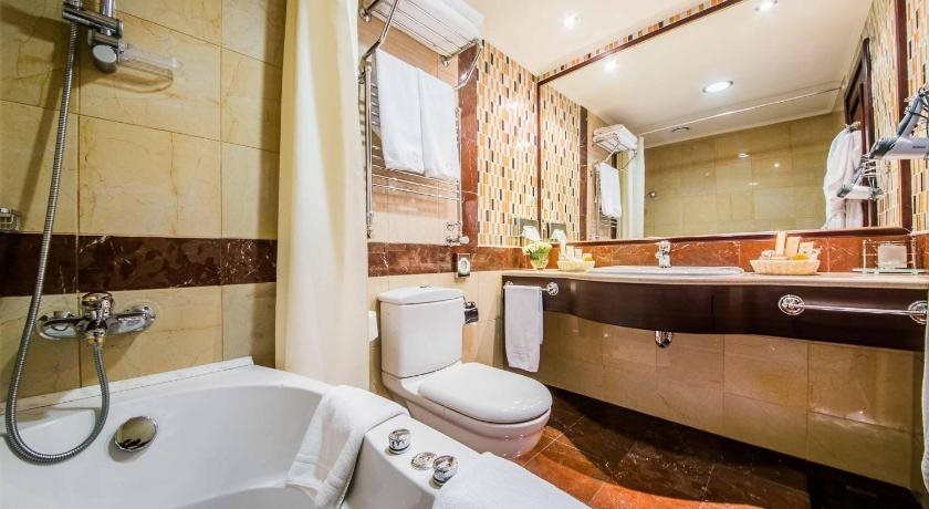 Minsk Hotel 21