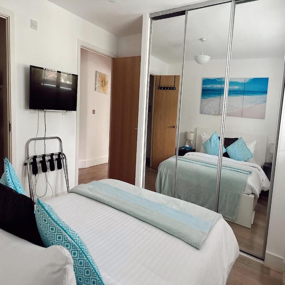 Canary Wharf - Luxury Apartments 9
