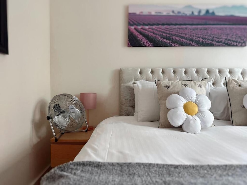 Canary Wharf - Luxury Apartments 14
