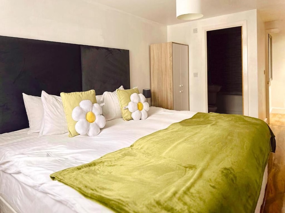 Canary Wharf - Luxury Apartments 1