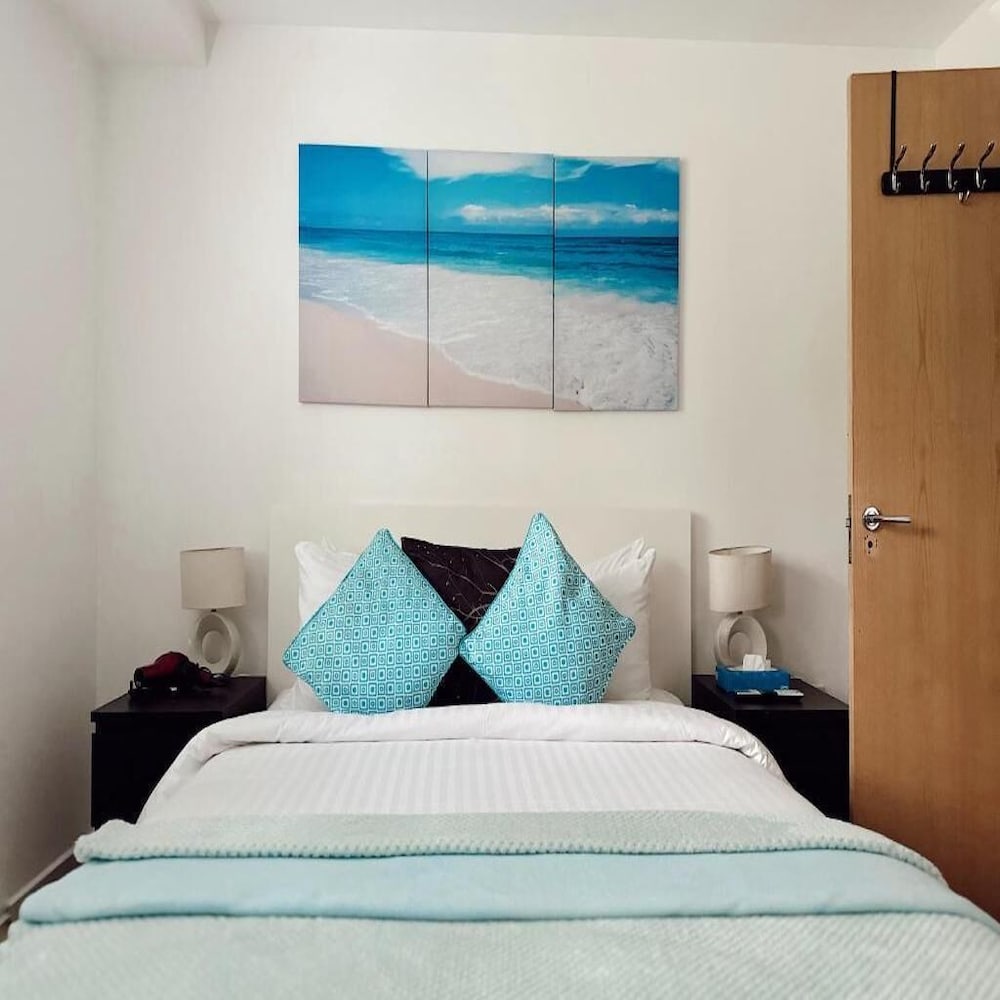 Canary Wharf - Luxury Apartments 5