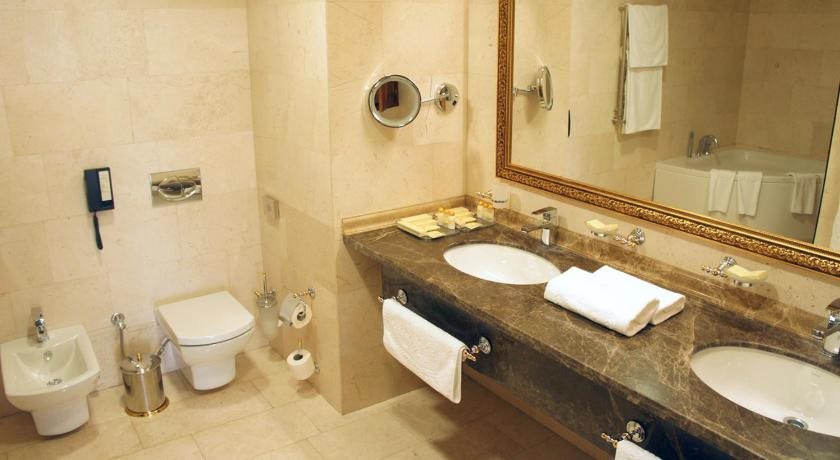 President Hotel 13