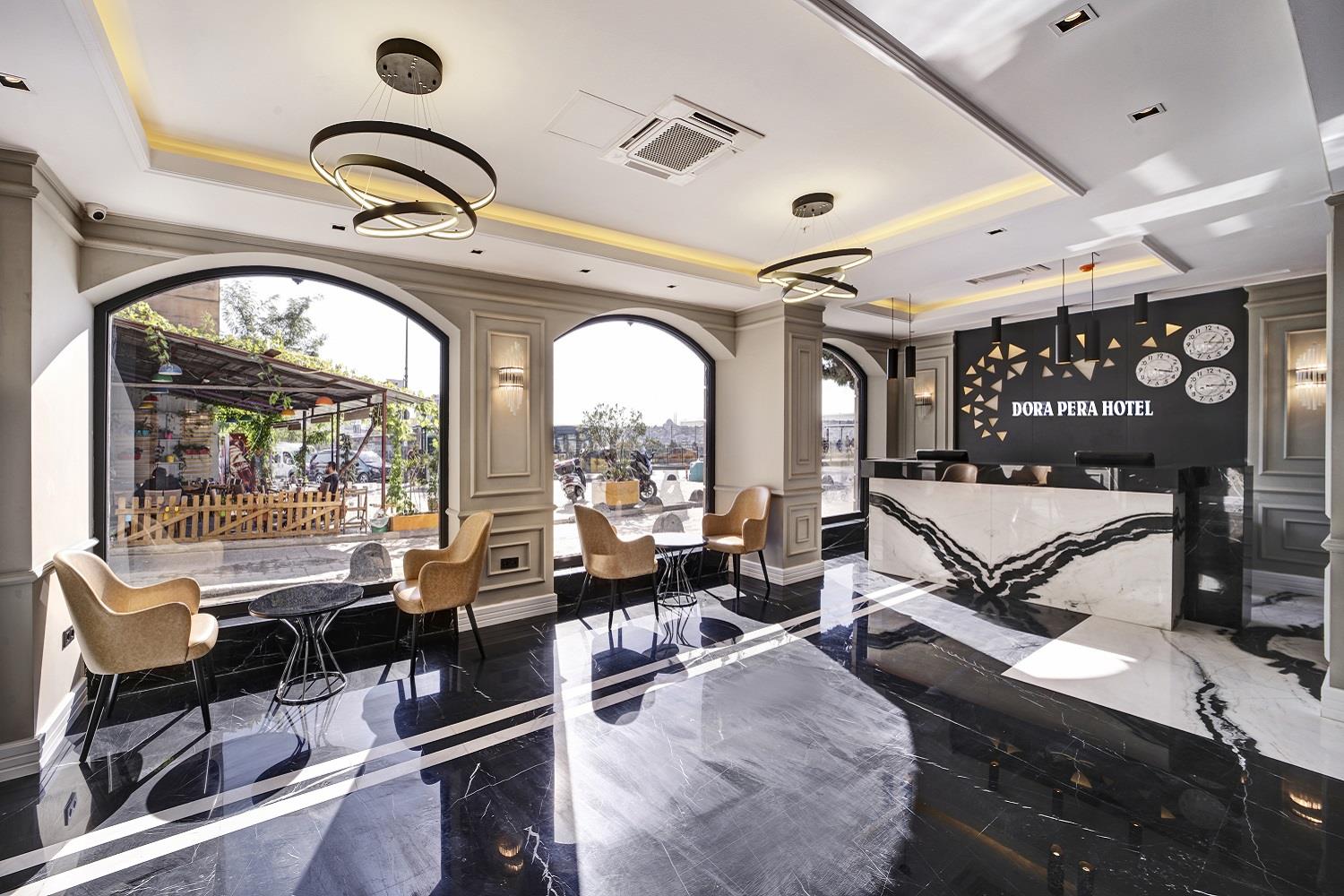 Dora Pera Hotel 13