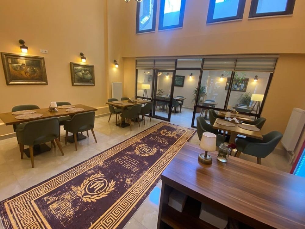 Hotel Mavirem 16