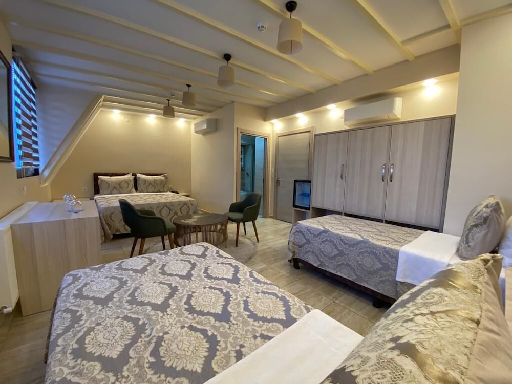 Hotel Mavirem 5