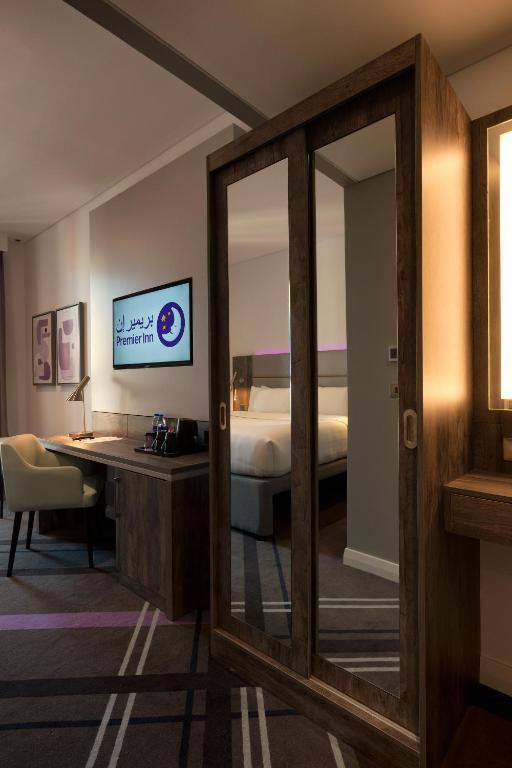 Premier Inn Dubai Barsha Heights 4