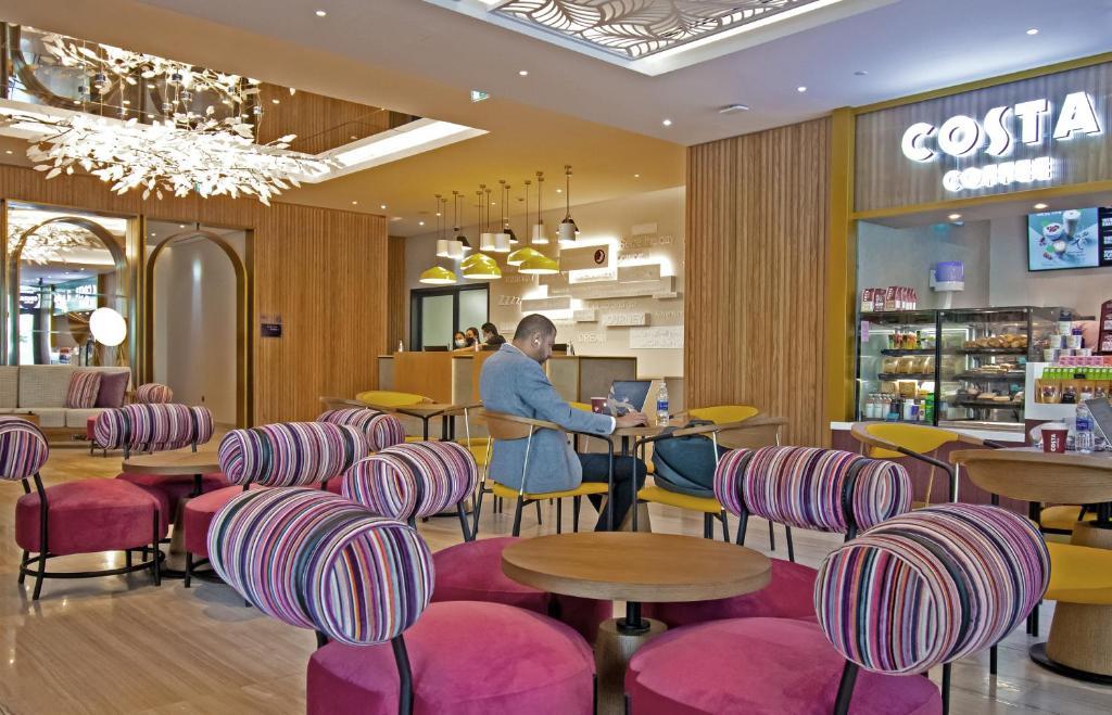 Premier Inn Dubai Barsha Heights 14