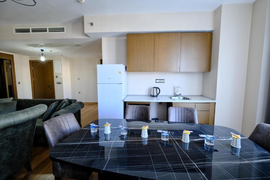 Sabiha Gokcen Hotel Istanbul Houses 4