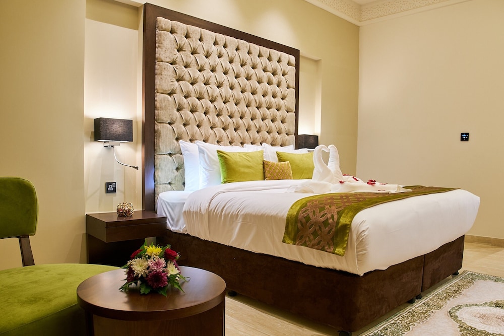 Carlton Dubai Creek Hotel 10