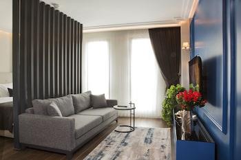 Garlon Residence 6