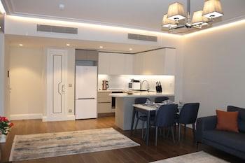 Garlon Residence 13