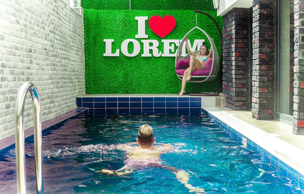 Lorem Hotel 12