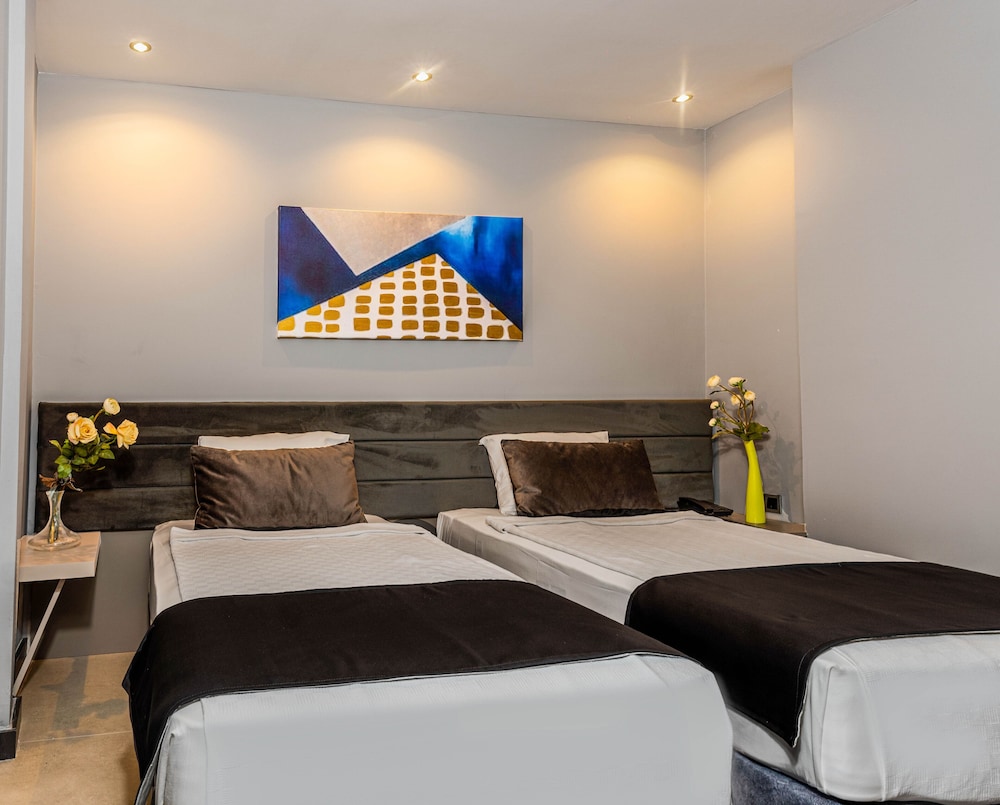 Lorem Hotel 6