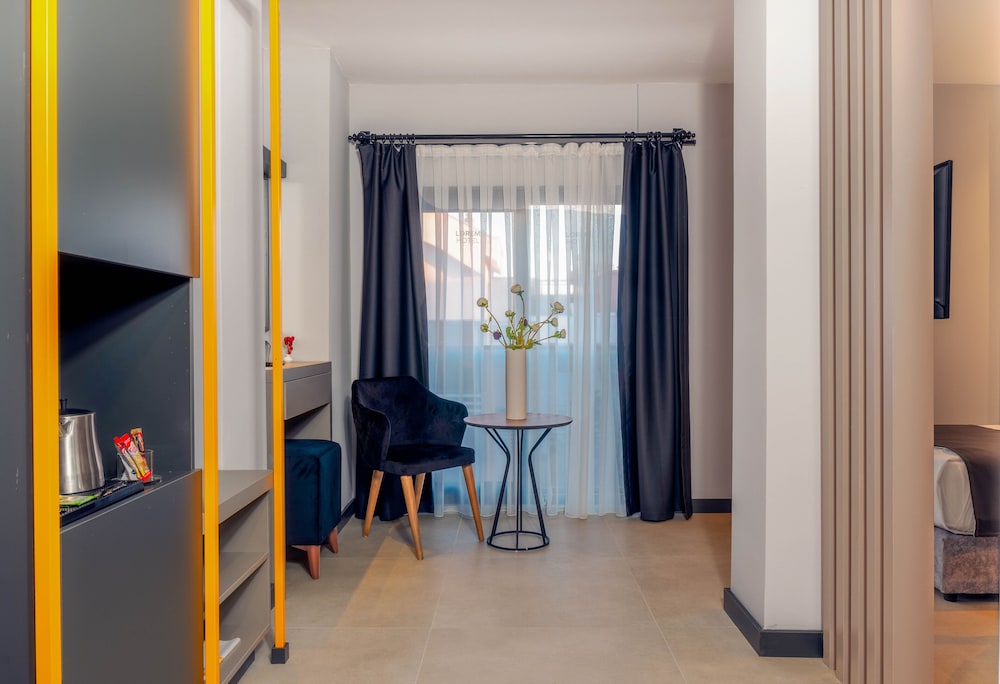 Lorem Hotel 5