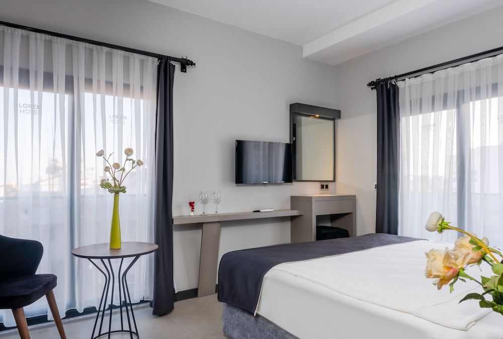 Lorem Hotel 8