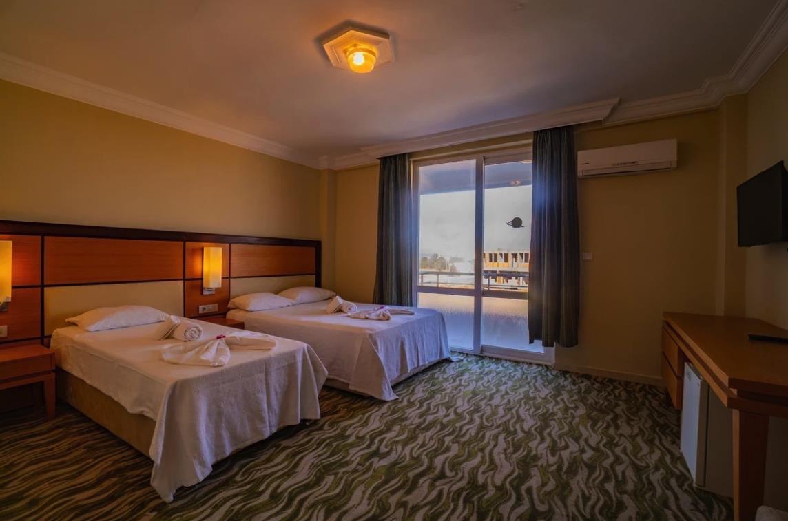 Prenses Sealine Beach Hotel 4