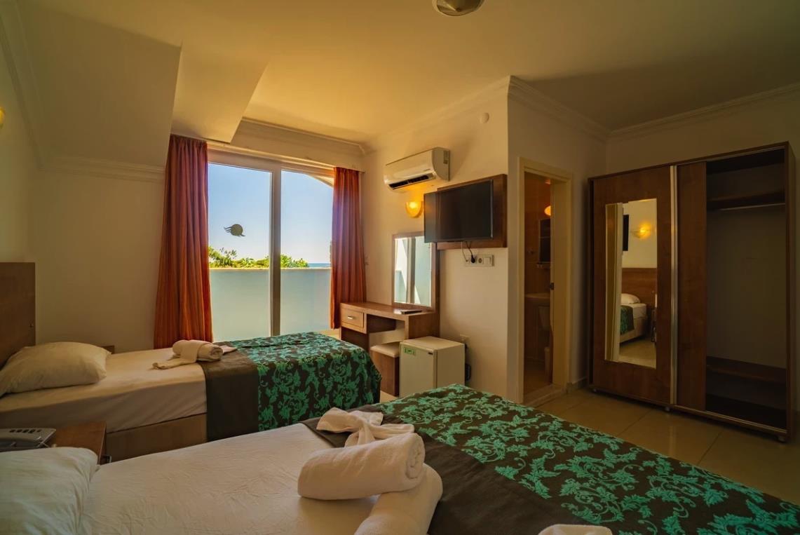 Prenses Sealine Beach Hotel 5