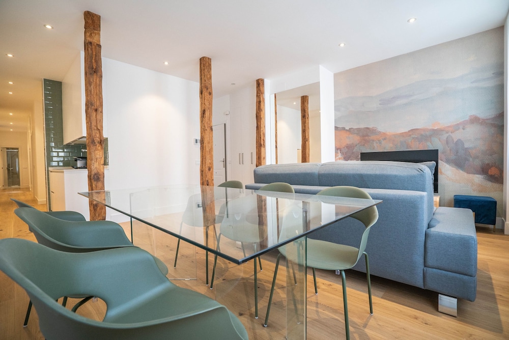 Smartrental Madrid Gran Via apartments 1