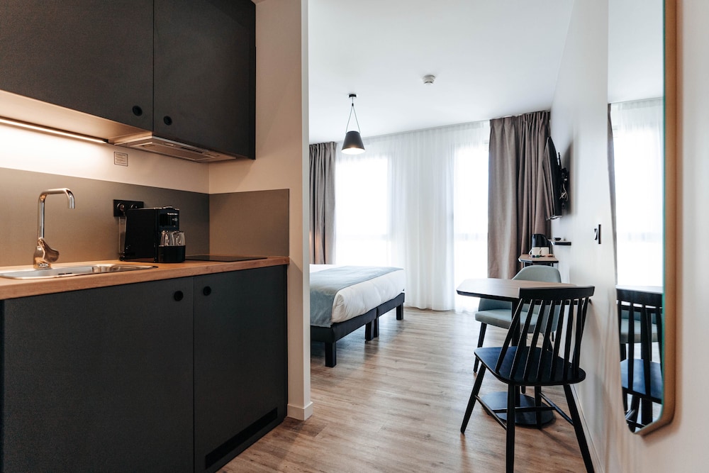 Appart City Confort SaintGermain en Laye 20
