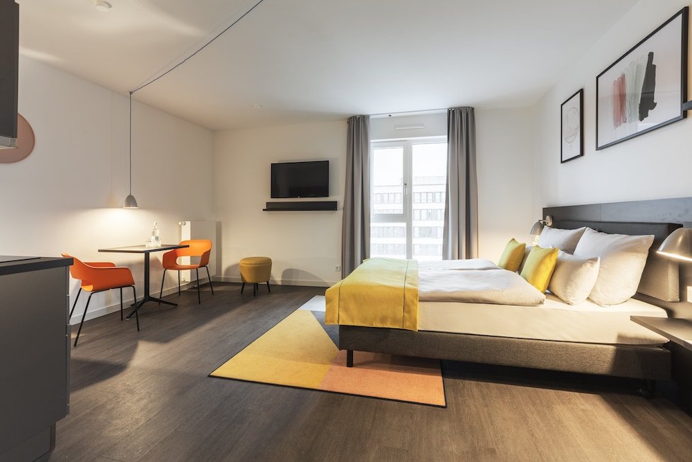 Candlewood Suites Berlin Charlottenburg by IHG 10