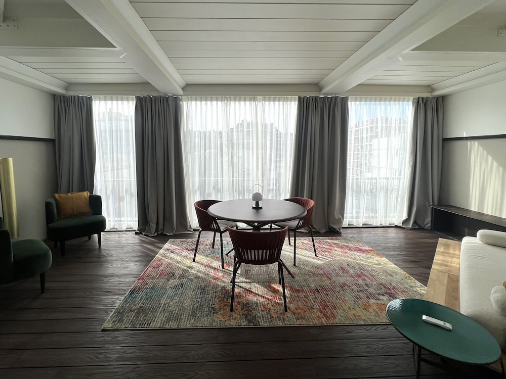 Boutique Hotel Martini 17 9