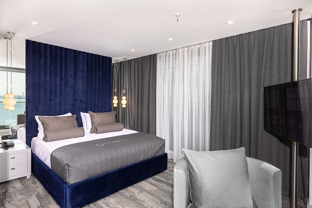 Pera Bosphorus Hotel 22